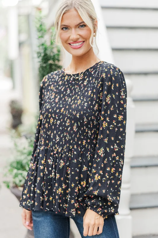 Getting Close Black Ditsy Floral Blouse Delicate Pleat Blouse