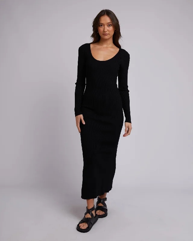 Freya Long Sleeve Maxi Dress Stylish Maxi Dress with Pleats