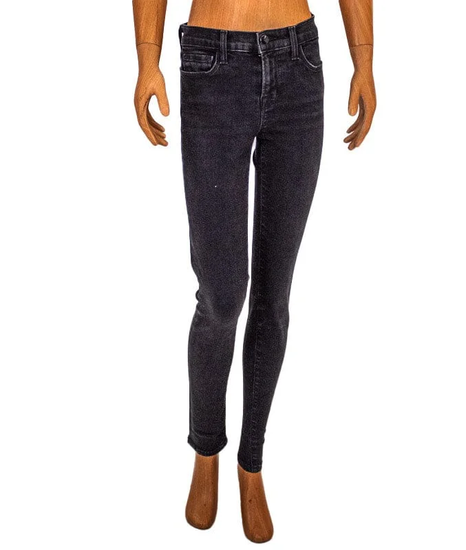 "Vanity" Mid-Rise Skinny Jeans Fashionable Raw Edge Jeans